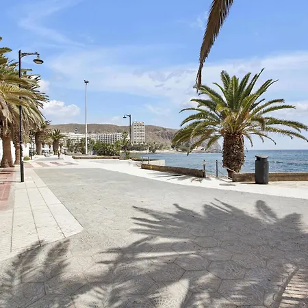 Relaxing Studio, Los Cristianos, Heated Pool, Air Con * Los Cristianos