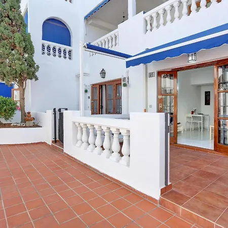Relaxing Studio, Los Cristianos, Heated Pool, Air Con לוס כריסטיאנוס