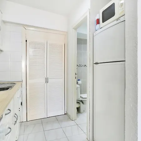 Relaxing Studio, Los Cristianos, Heated Pool, Air Con * לוס כריסטיאנוס