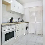 Relaxing Studio, Los Cristianos, Heated Pool, Air Con * Los Cristianos (Tenerife)