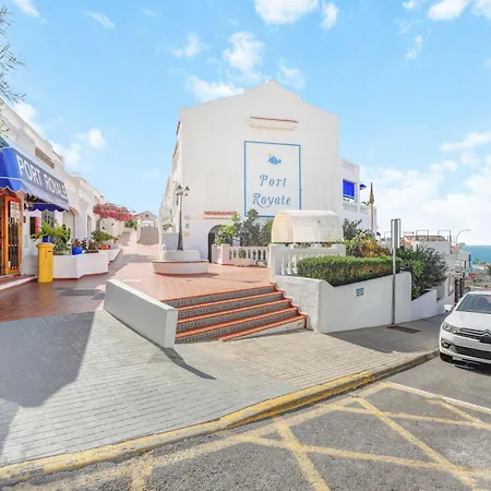 Relaxing Studio, Cristianos, Heated Pool, Air Con Apartament