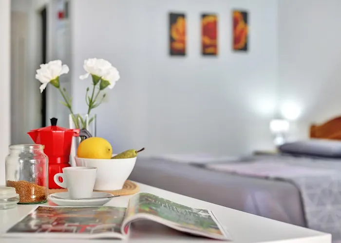 Апартаменты Relaxing Studio, Los Cristianos, Heated Pool, Air Con