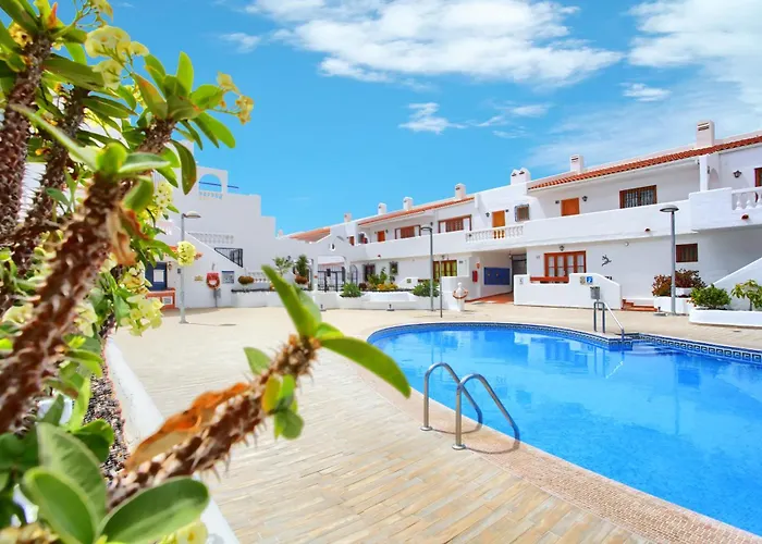 Relaxing Studio, Los Cristianos, Heated Pool, Air Con Апартаменты
