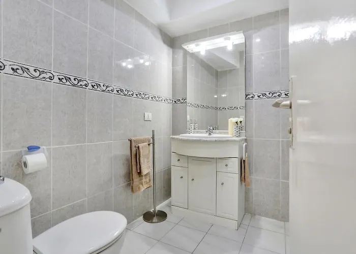 Relaxing Studio, Los Cristianos, Heated Pool, Air Con