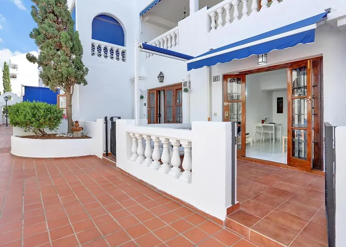 Relaxing Studio, Los Cristianos, Heated Pool, Air Con Лос Кристианос