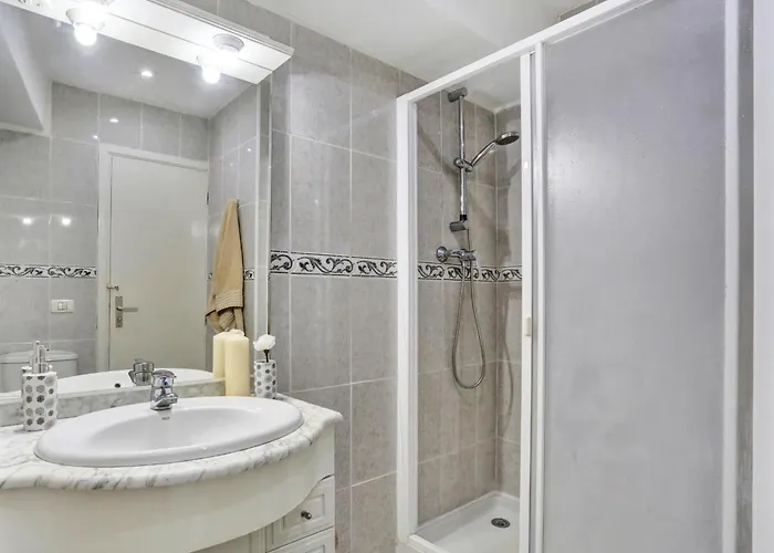 Relaxing Studio, Los Cristianos, Heated Pool, Air Con