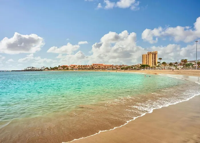 Relaxing Studio, Los Cristianos, Heated Pool, Air Con *