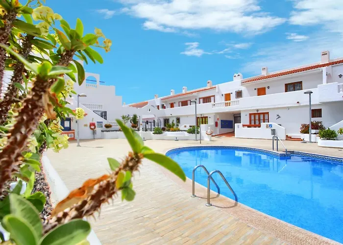 Relaxing Studio, Los Cristianos, Heated Pool, Air Con * Los Cristianos (Tenerife)